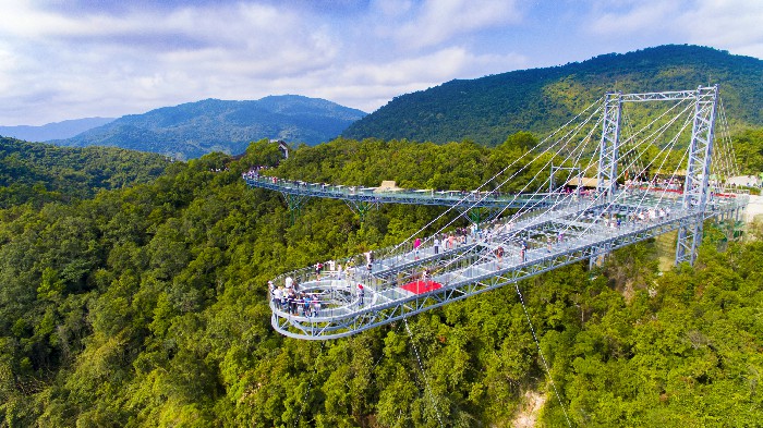 哇哎嚕玻璃觀景平臺