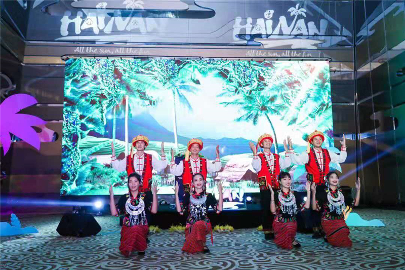 3、檳榔谷助力海南國際旅游島（上海）音樂推介會 邀請游客做黎家人